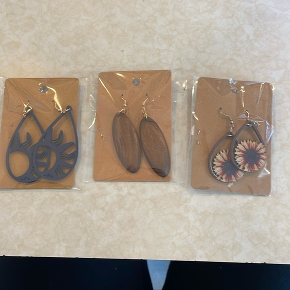 - Set of Three Pair of Stylish Wood Earrings - Picture 1 of 1
